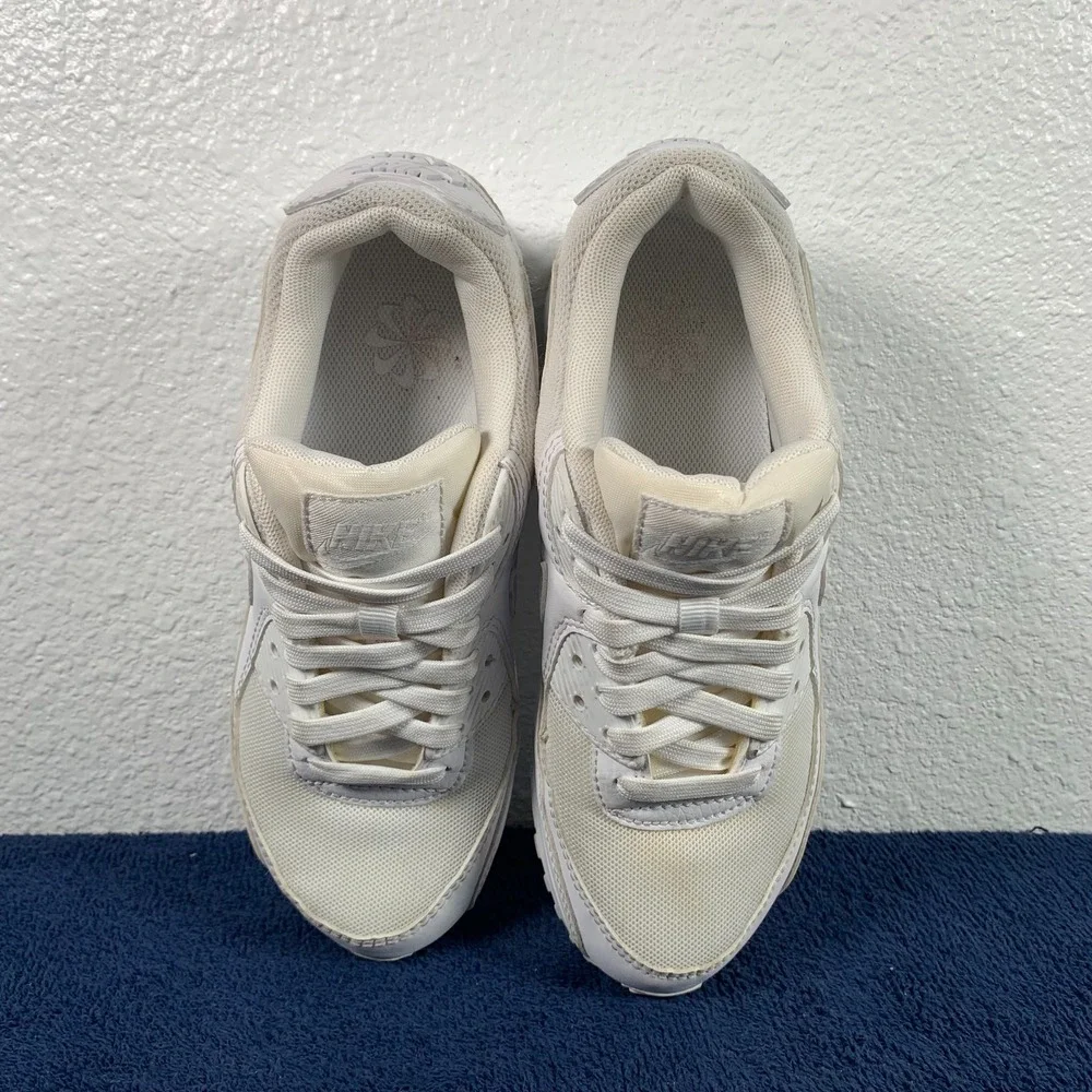 Nike Air Max 90 Womens Size 5.5 White Shoes Athletic Sneakers